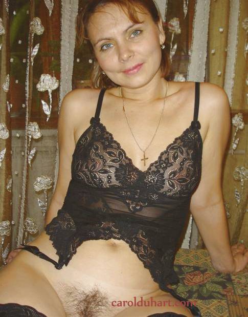 Slut: Nassila, 44 yr